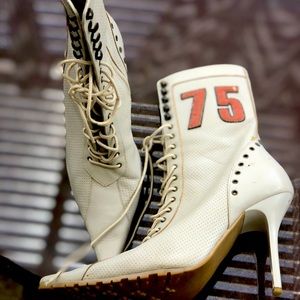 Tan Steve Madden leather heels